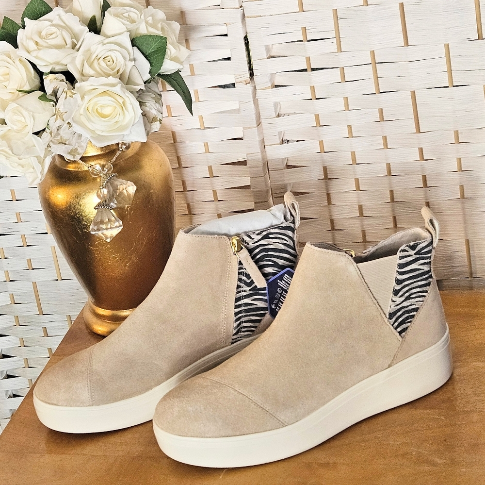 Toms Women's Ortholite Sand/Tiger Print Suede Sneaker Ankle Boots-9.5